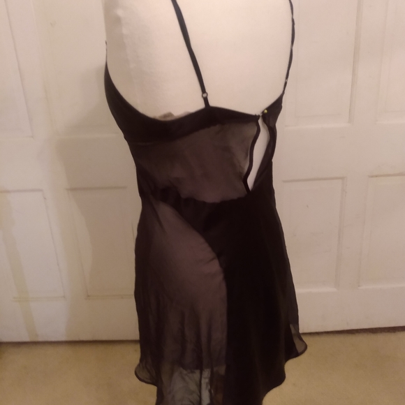 Lingerie - Picture 7 of 10